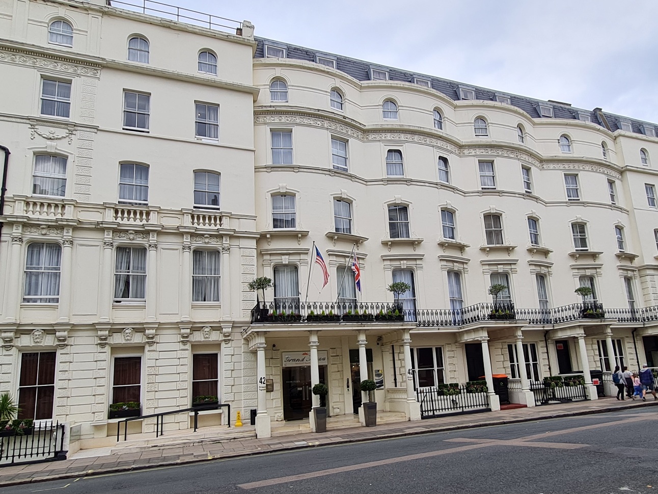 Grand Plaza Serviced Apartments