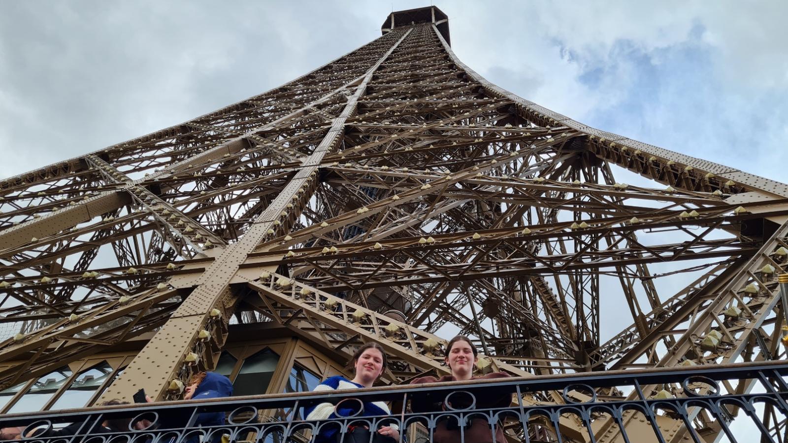 Eiffel Tower, Paris, France Eiffel Tower, Paris, France