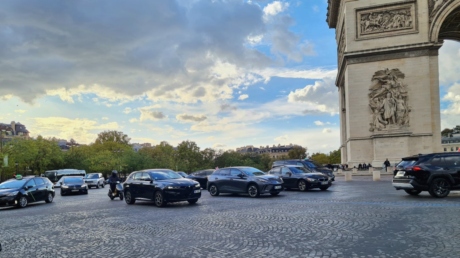 Arc de Triomphe, Paris, France