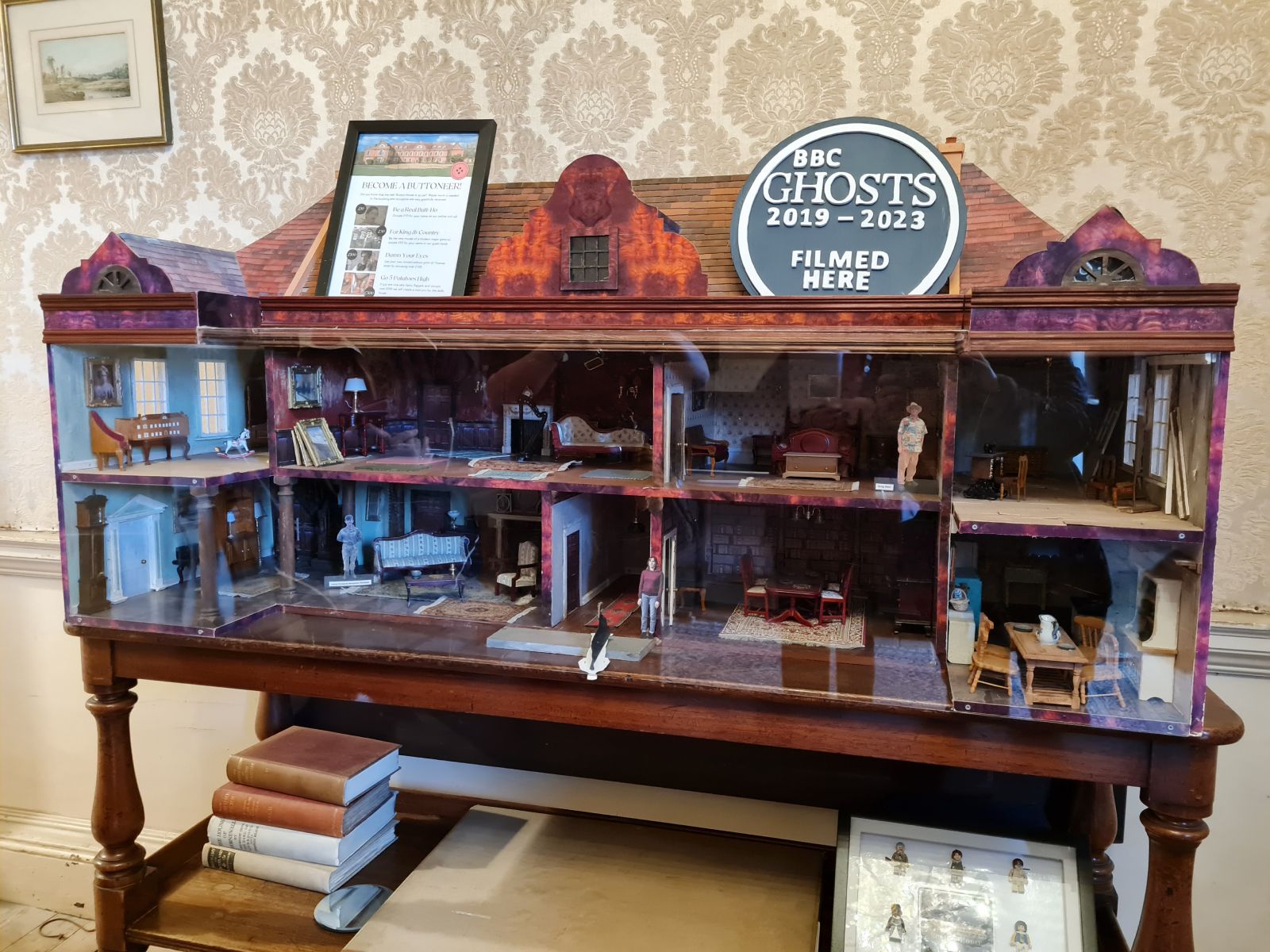 West Horsley Place - Button House (BBC Ghosts) West Horsley Place - Button House (BBC Ghosts)