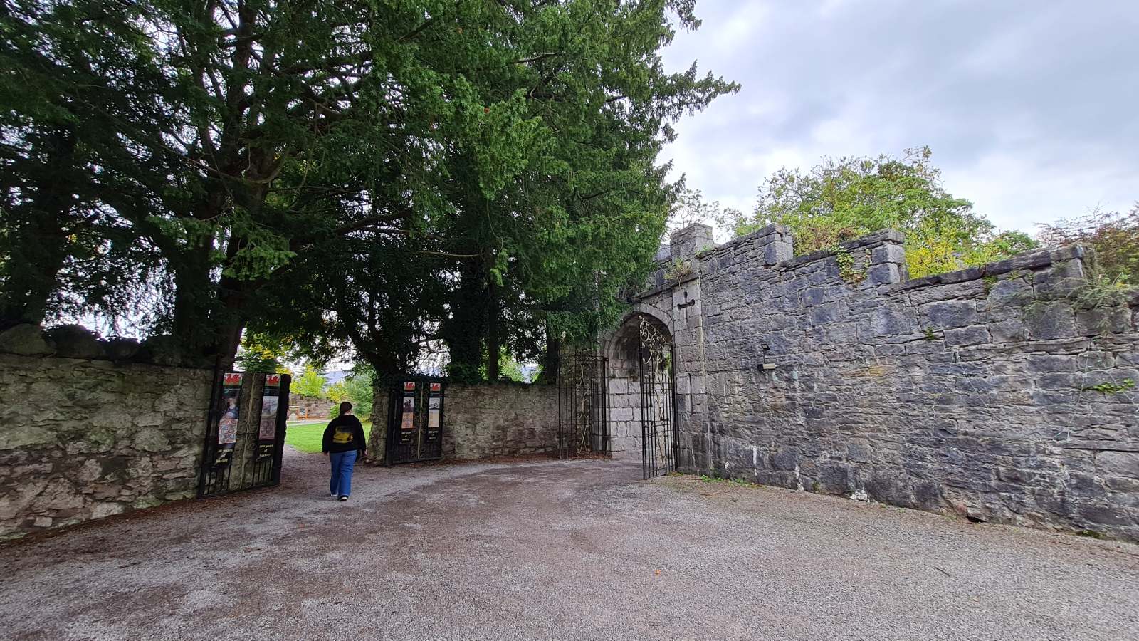 Ruthin Castle, Wales