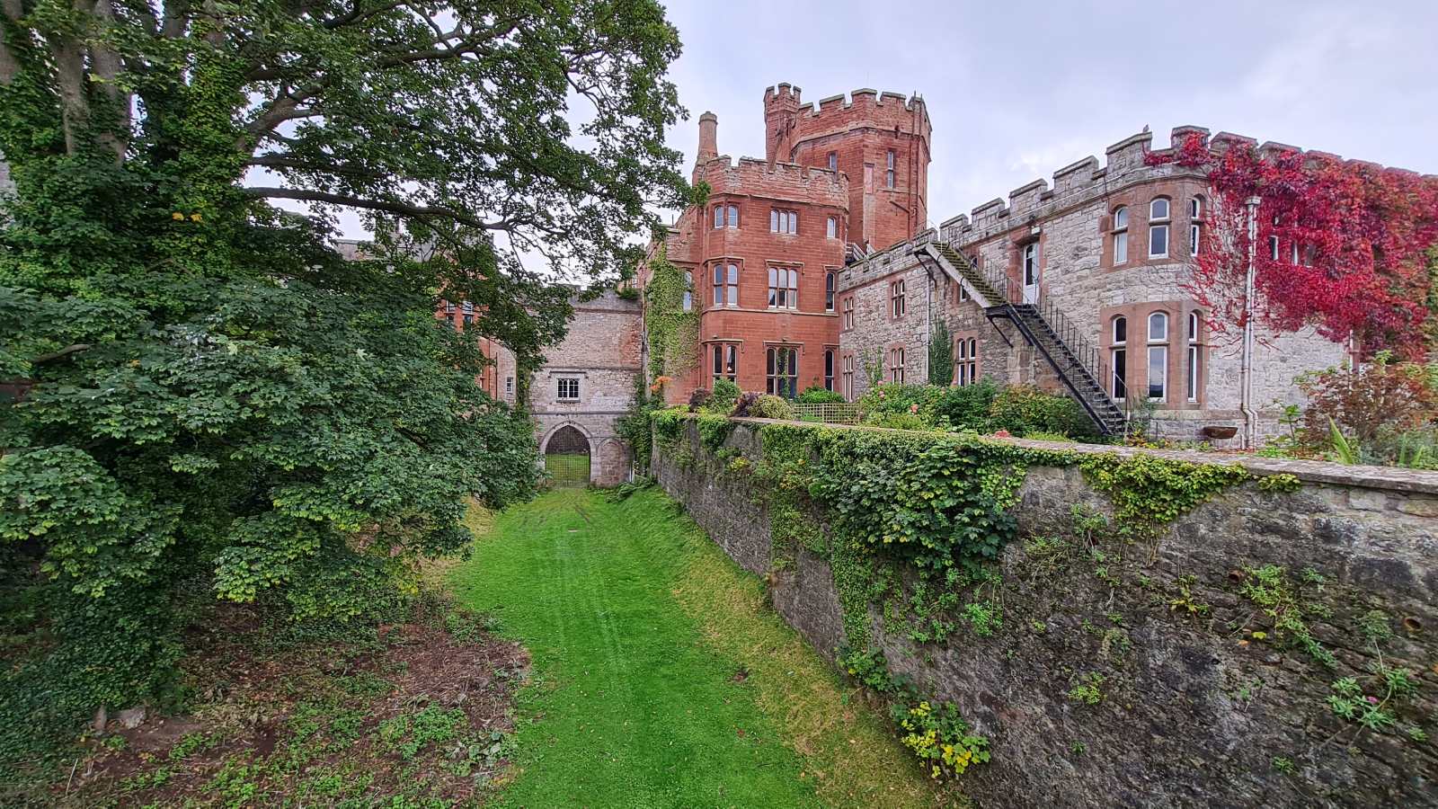 Ruthin Castle, Wales