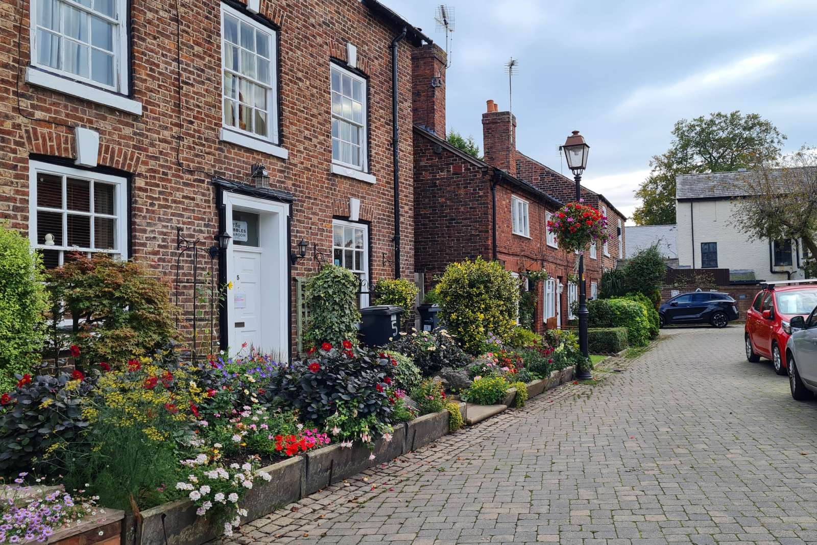 Holmes Chapel, England