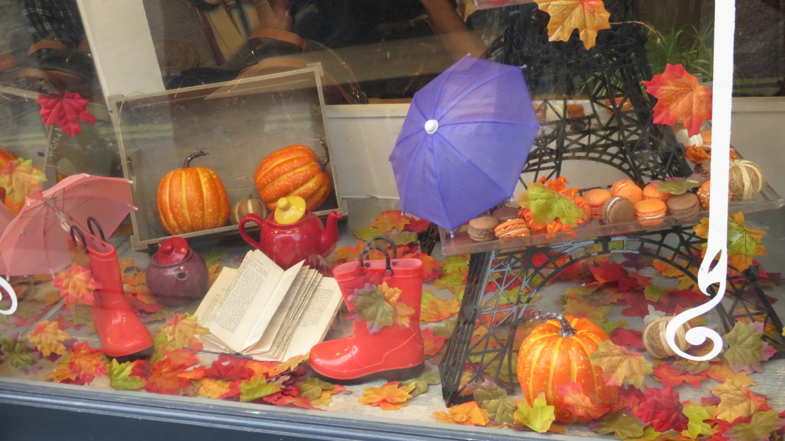 Victoria Street, Edinburgh, Scotland