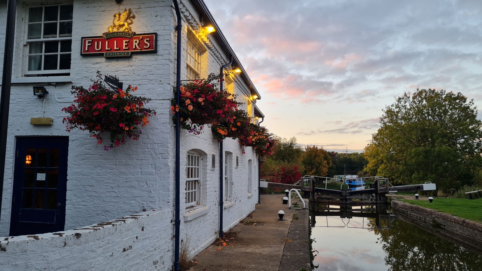 The Grove Lock, England