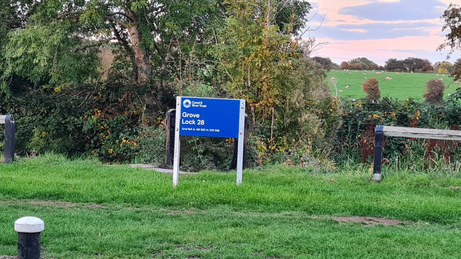The Grove Lock, England