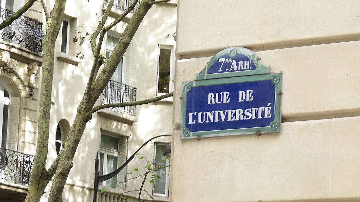 Ru De L'Universite, Paris, France