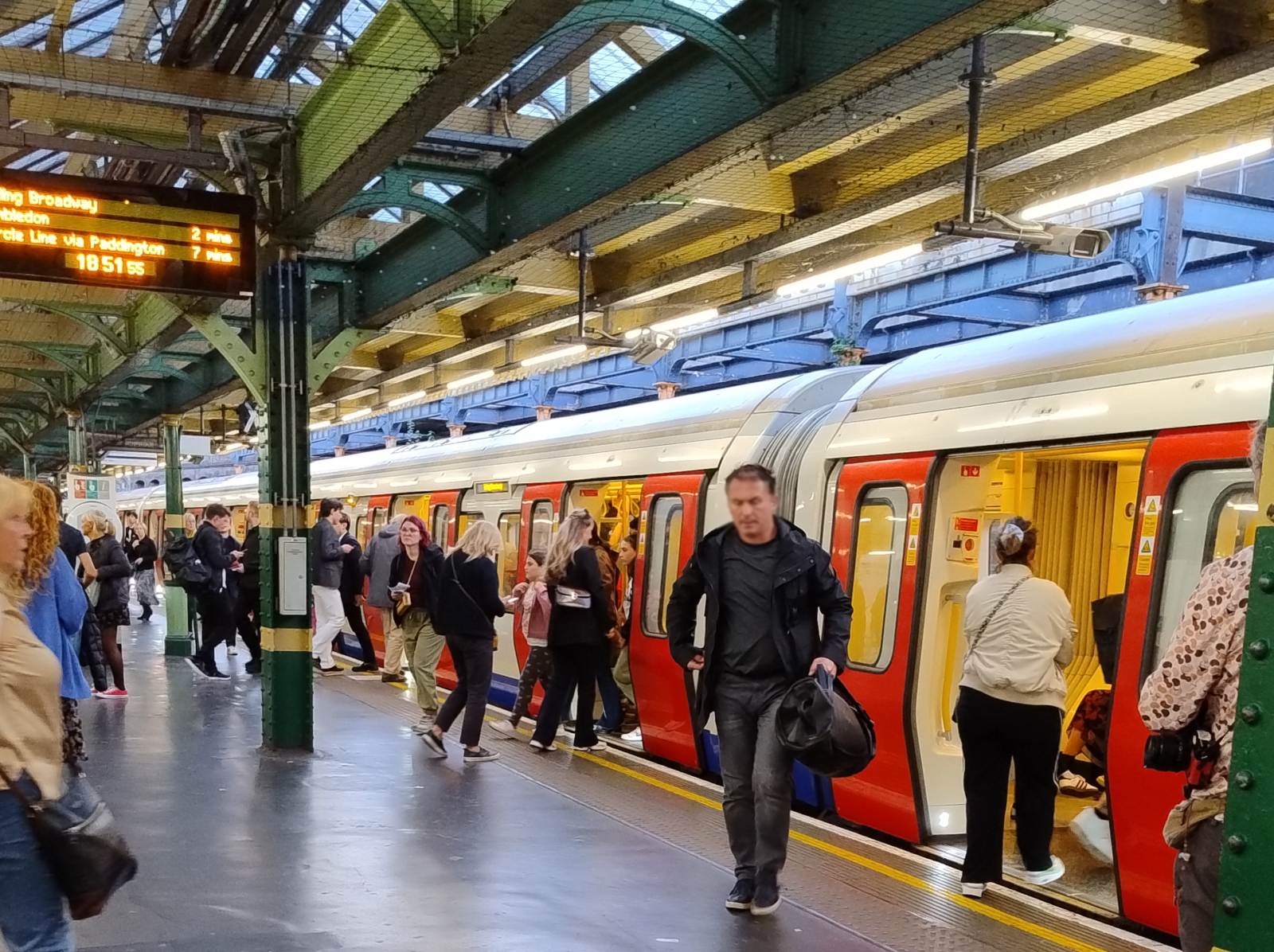 Heathrow Station, London Victoria Station, London