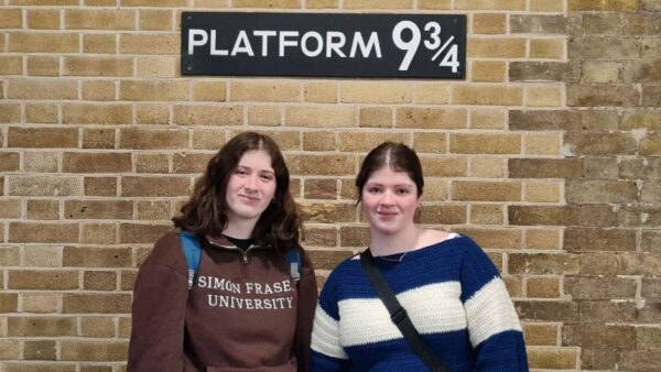 Platform 9 3/4, Kings Cross Station, London (Harry Potter)