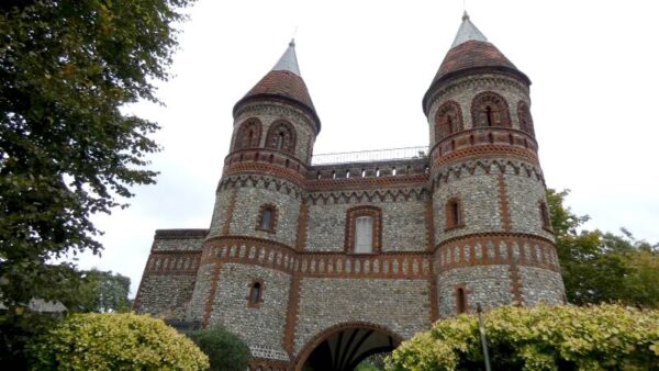 Horsley Towers, East Horsley